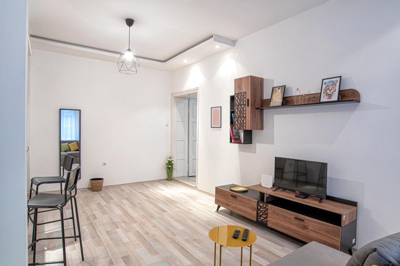 Bilyana'S 1 Bedroom Central Apartment Sofia Exterior foto